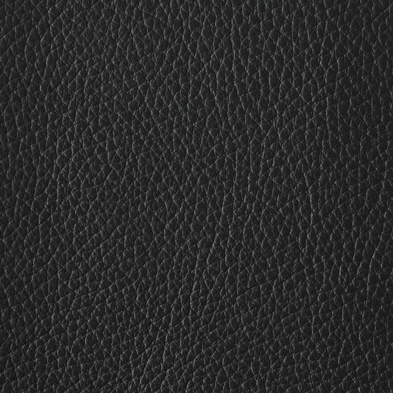Schwarzes Leder mit feiner Textur, ideal für Möbel, Bekleidung oder Accessoires, bietet eine elegante und langlebige Oberfläche.