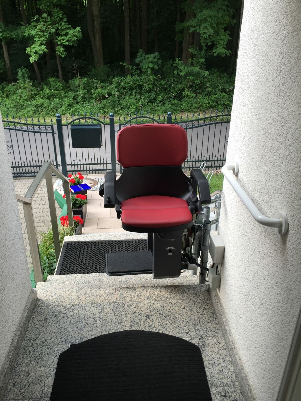 Hiro 160 QA - Treppenlift für den Außenbereich online